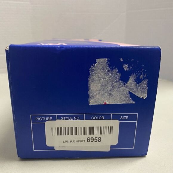 TRARY Women’s White Dorsey Cross Cross Flats Sz 11 Closed Pointed Toe New in Box - Picture 8 of 9